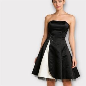 Jessica McClintock Gunne sax Black Strapless Satin Fit & Flare Cocktail Dress